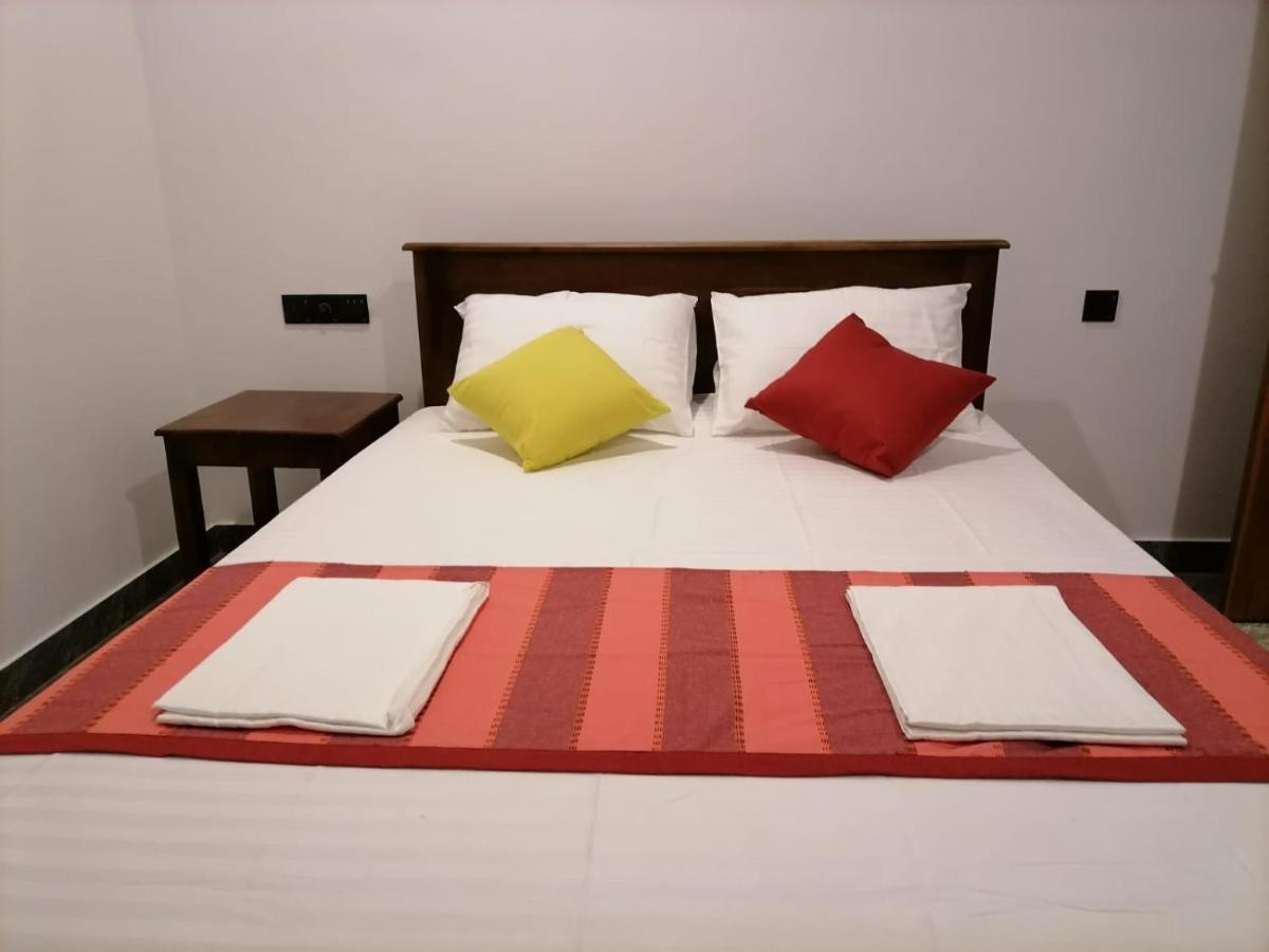 Ceylonima Home Stay Anuradhapura Exterior photo