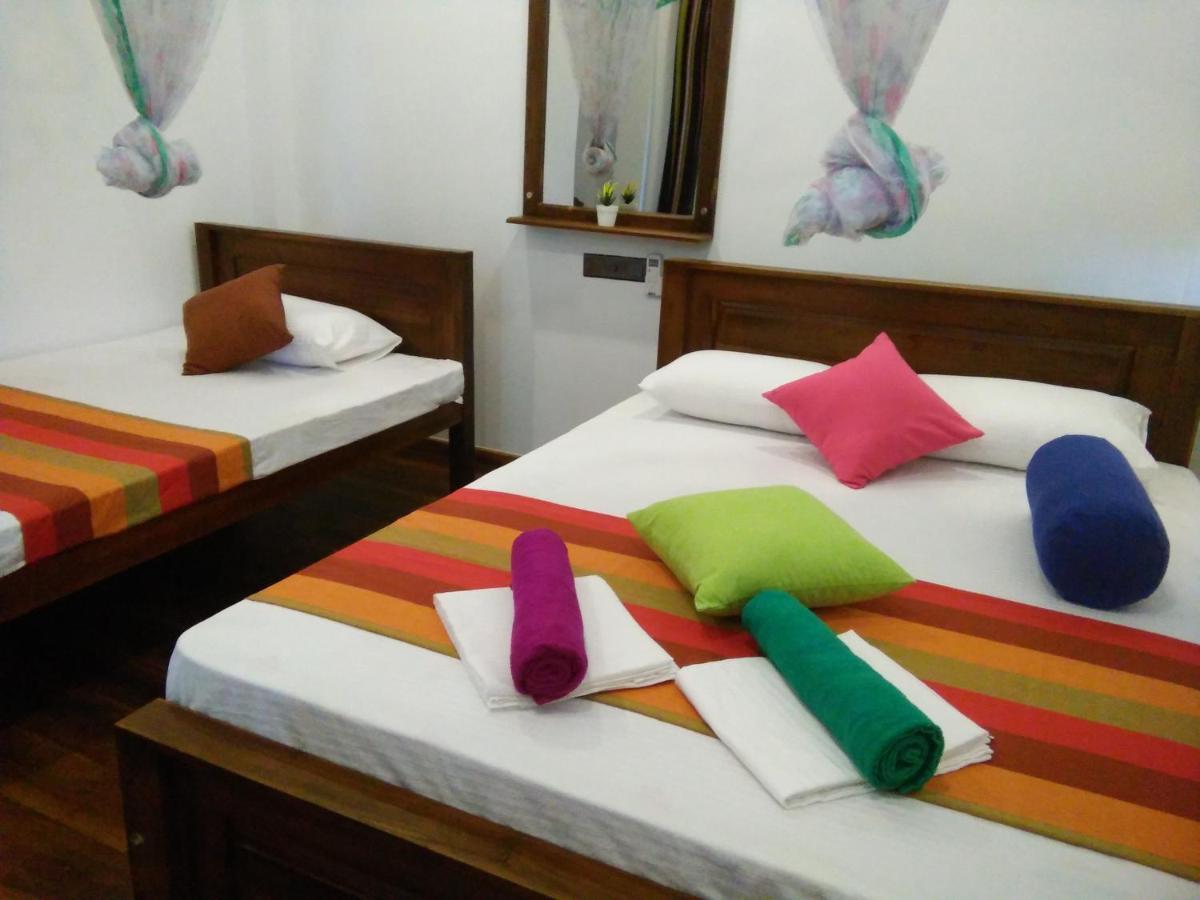 Ceylonima Home Stay Anuradhapura Exterior photo
